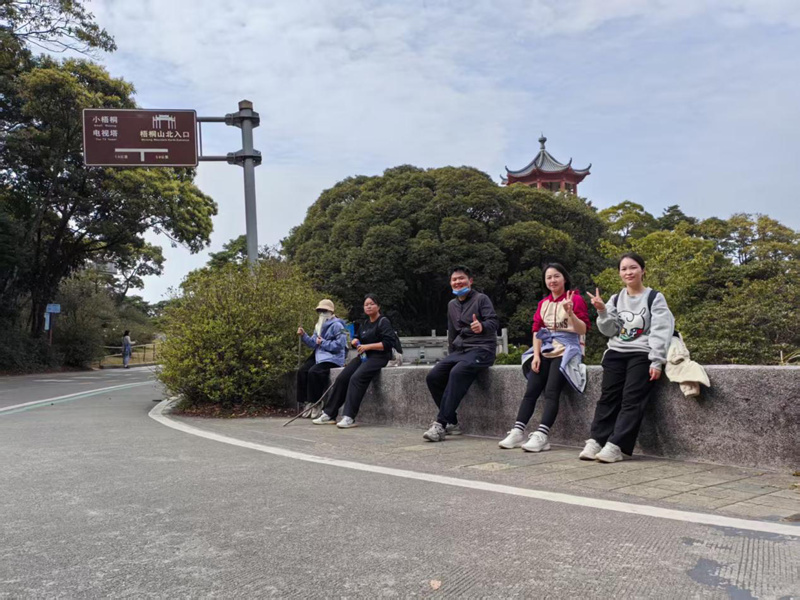 億天凈化丨開工大吉暨梧桐山登頂祈?；顒訄A滿結束