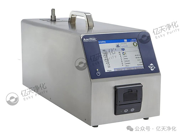在潔凈環境的管理中，對空氣中不同粒徑顆粒物的實時監測至關重要，它能為關鍵流程監控提供可靠數據，同時保障生產符合相關法規要求。 塵埃粒子計數器是實現這一目標的重要工具，它主要用于測量潔凈環境里單位體積內塵埃粒子的數量和粒徑分布。借助它，我們可以對各種潔凈等級的工作臺、潔凈室、潔凈車間的凈化效果和潔凈級別進行有效監控，這對于提高產品質量、降低風險與成本，以及讓法規遵從變得更簡單都有著關鍵意義。 圖片 9001型凝聚核粒子計數器  0.1CFM(2.83 LPM)流量條件下10nm靈敏度 圖片 9001型凝聚核粒子計數器 (CPC)是市場中特有的一款水基、層流、高流量儀器，采用特有技術，具有0.1 CFM (2.83 LPM)流量條件下10 nm靈敏度。儀器具有超低誤計率，能夠為客戶提供可靠的環境監測和氣體處理，確保產品安全免受納米微粒污染。 特點與優勢 圖片 10 nm 靈敏度 0.1 CFM (2.83 LPM) 采樣流量 低誤計率 ( < 0.07 count/ft 3 ) 實現了低顆粒物濃度條件下的精確測量 快速響應 使用超純水或去離子水作為工作液，無需使用酒精或其它化學物質 數據存儲：250 個區域，999 個位置和10,000 個樣 可使用USB，USB 存儲設備和以太網進行數據傳輸 通過TrakPro? Lite Secure軟件進行外部報告 業內極高音量警報 簡單的點擊圖標觸摸屏操作方式 能夠存儲和檢索特定菜單和區域配置 9110型便攜式粒子計數器 值得信賴的0.1μm測量 圖片 9110型粒子計數器嚴格遵守符合 ISO 21501-4 標準，精確檢測0.100 μm的粒子，1.0 CFM (28.3 L/min)流速，0.100至10.0 μm粒徑范圍，可同時檢測多達八個通道的粒子數據。 特點與優勢 圖片 精確檢測0.100 μm的粒子 0.100至10.0 μm粒徑范圍 可同時檢測多達八個通道的粒子數據 1.0 CFM (28.3 L/min)流速 符合ISO 21501-4標準中所有要求 I級和II級無塵室檢測最佳選擇 完全符合ISO 21501-4要求 可生成ISO-14644-1，EU GMP Annex1和FS209E的符合性報告 通過TRAKPRO Lite Secure軟件輸出的外部認證報告 采用增強HeNe激光 高可重復和高可靠檢測/數據 數據存儲：250區，999個位置和10,000個樣本 USB、以太網和脈沖輸出 工業級高分貝報警 允許存儲和回放特定測試/配置 顯示多達三個環境參數 不銹鋼外殼 無縫整合M32-01多點采樣器 無塵室分類達到ISO I級 A100系列便攜式粒子計數器 圖片 該系列產品提供了最新的功能--數據完整性、通信選項和直觀的圖形用戶界面，帶來了更好的用戶體驗和輕松的合規性。無論是單機獨立使用還是作為易于使用的完整監控系統的一部分，A100系列都能滿足您的需求。 特點與優勢 圖片 一臺儀器即可完成包括分級、監測、高效過濾器檢漏和氣體測試在內的各項工作、并且能夠分析產生原因 可見度高的指示狀態 - LED 燈條可在 20 米/360° 范圍內清晰可見 符合 GMP 法規的用戶控制權限 內置體積校正系數使得氣體采樣體積更為精準 自動生成 ISO 14644-1 和 GMP （歐盟 GMP 和中國 GMP）報表和包括 TrakPro? Lite Secure 在內的工作流程軟件 高效過濾器檢漏和調查診斷模式 (視聽雙重模式) ISO 21501-4 校準要求 支持WiFi? 連接 業內最佳 5 年激光質保 適合各種用途 - 機身采用易于清潔的不銹鋼外殼 通過 4-20 mA 數據模擬輸出信號和環境傳感器輸入配件，簡單便捷的集成入第三方系統 最新 TrakPro? Lite Secure 軟件支持多種儀器報告 這些高靈敏度的粒子計數器性能可靠，能輕松滿足合規要求并保證數據完整性，可根據用戶的特定需求，幫助識別潛在的環境污染源，同時跟蹤潔凈空間中顆粒物水平隨時間的變化。